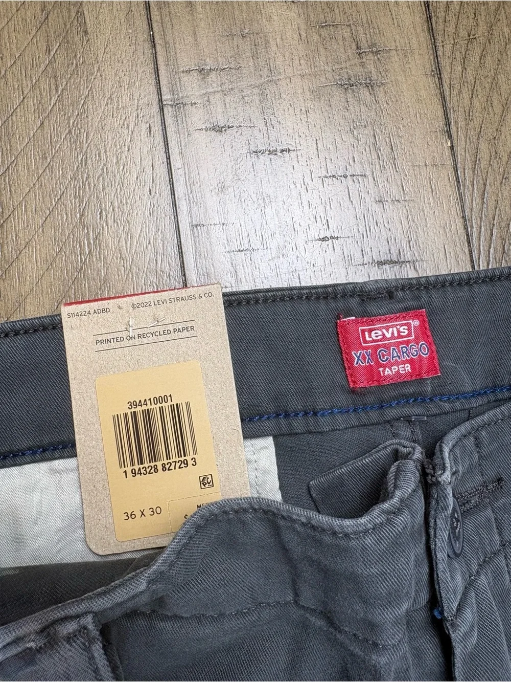 Levis durable cargo